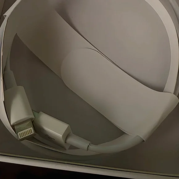 Apple AirPods Wireless Earbuds